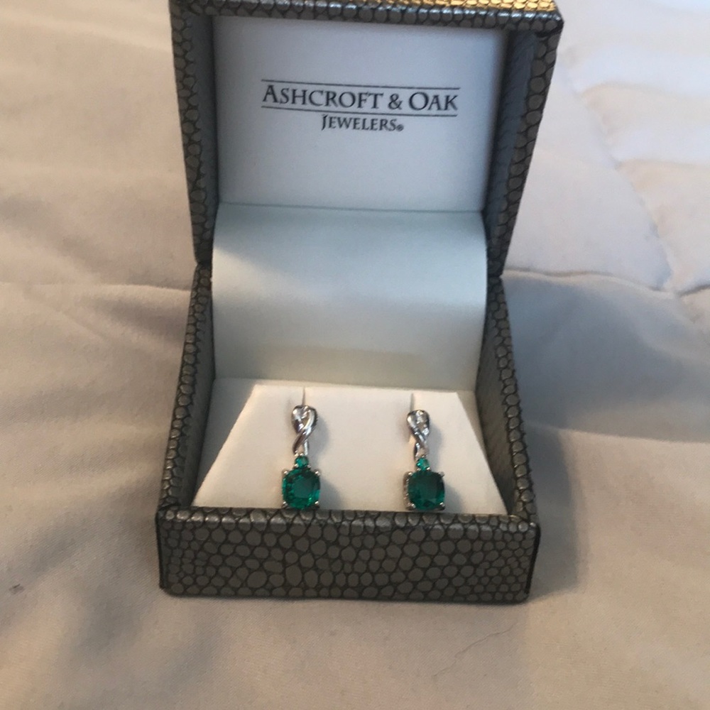 Ashcroft & Oak Emerald Earrings